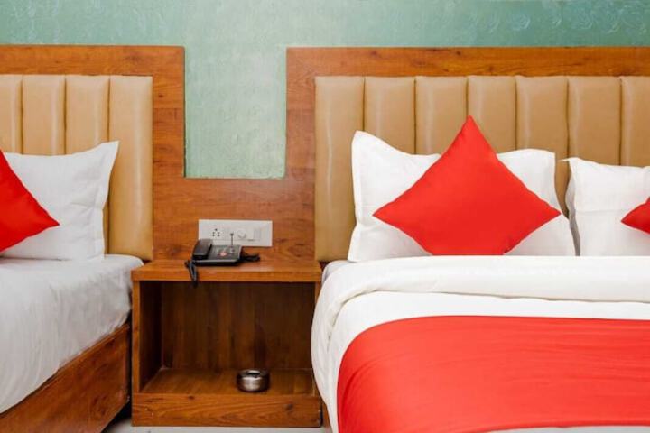 Room 32 of 42