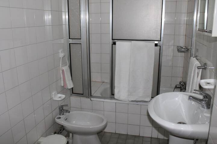 Room 62 of 81