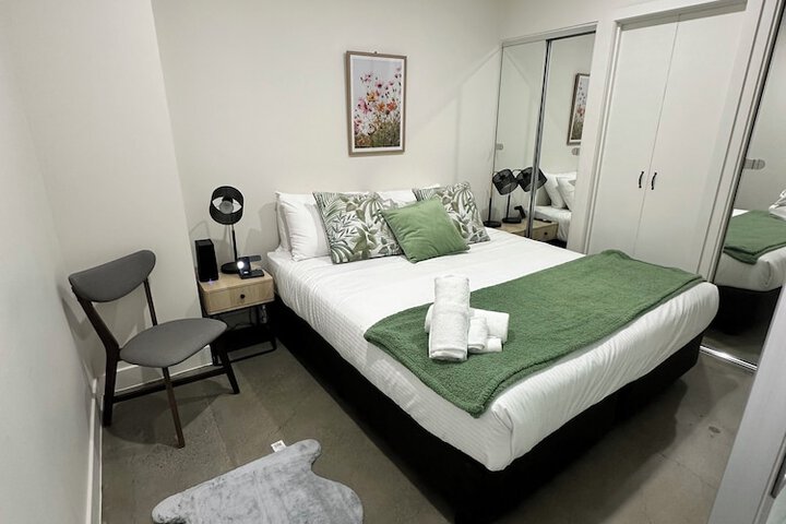 Room 7 of 62
