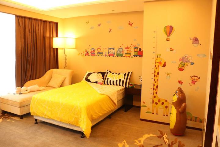 Room 11 of 70