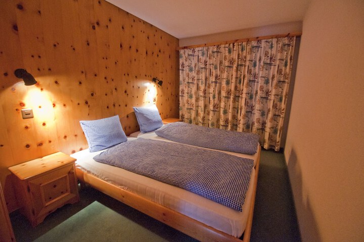 Room 19 of 166