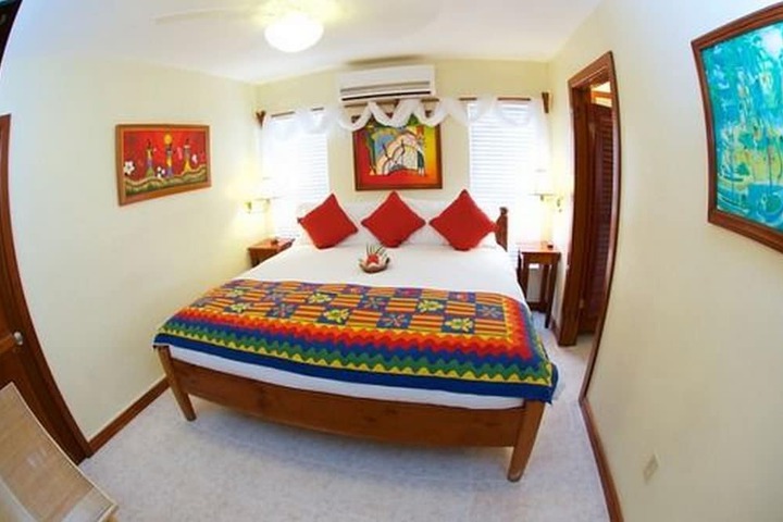 Room 12 of 64