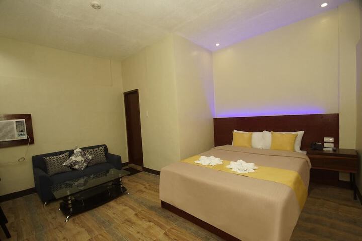 Room 14 of 23