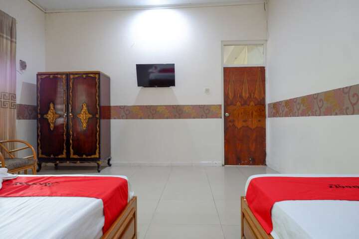 Room 13 of 48