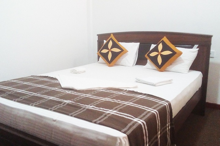 Room 13 of 49