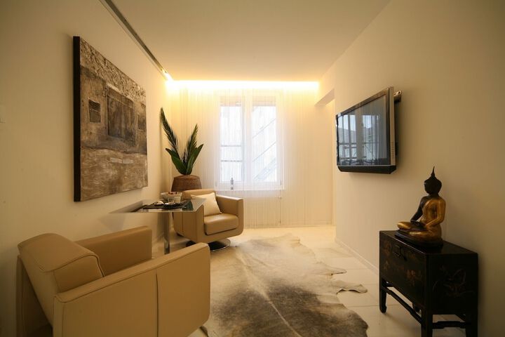Room 18 of 30