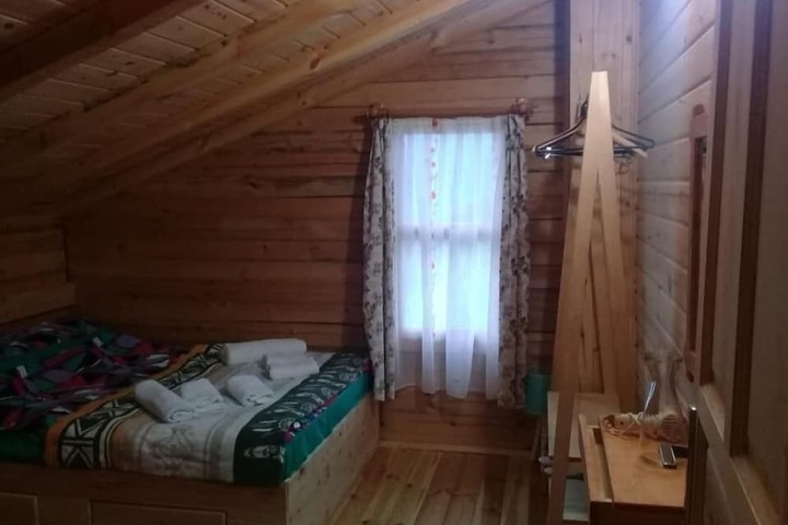 Room 12 of 13