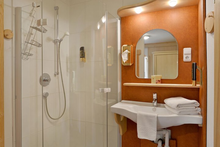 Clean Restrooms