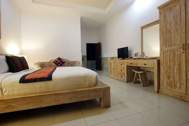 Room 31 of 213