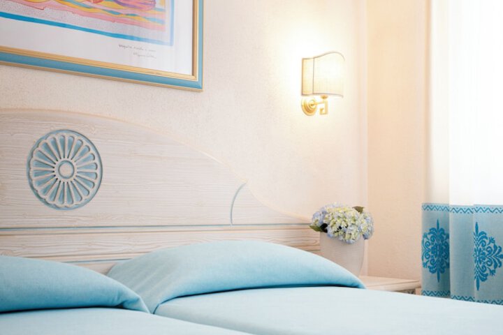 Room 10 of 23