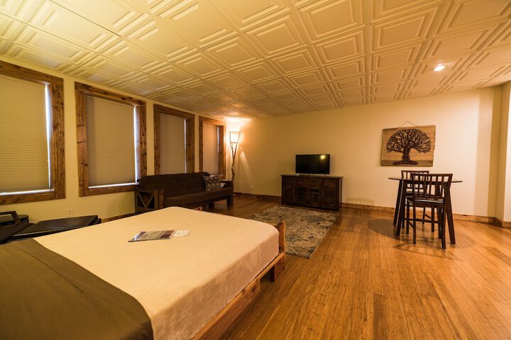 Room 25 of 68