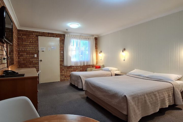 Room 13 of 45