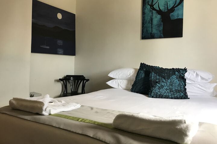 Room 16 of 40