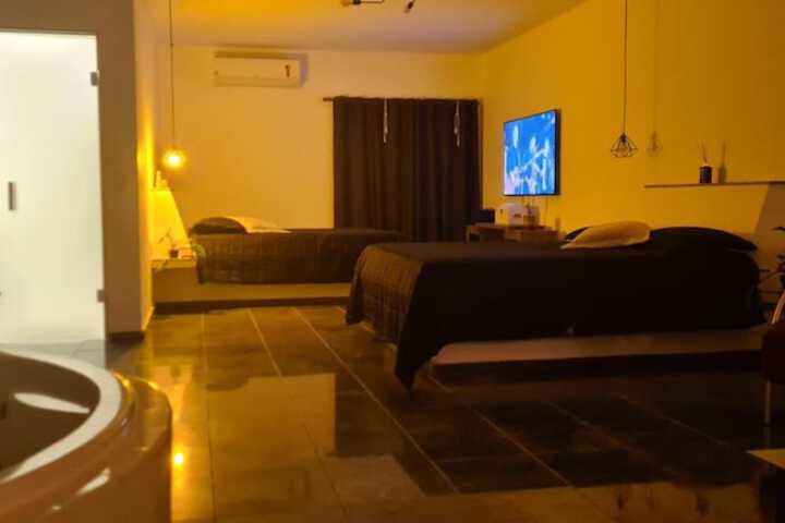Room 18 of 53