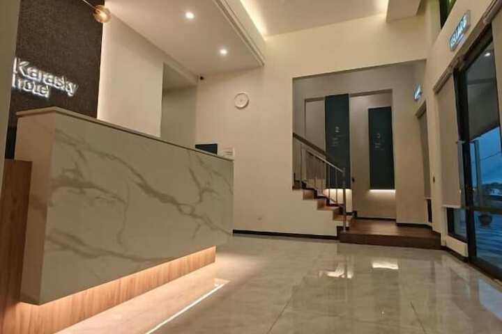 KARASKY HOTEL
