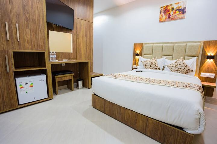 Room 18 of 29