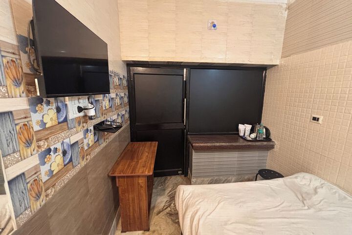 Room 41 of 73