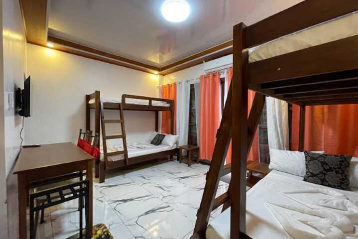 Room 25 of 63