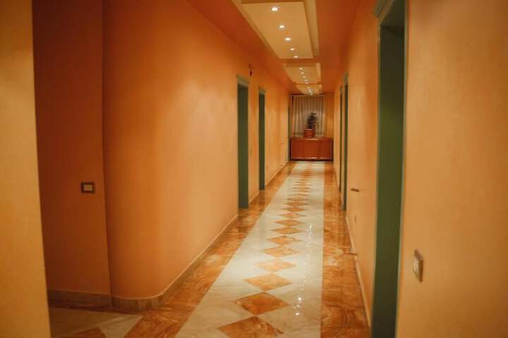 Ballroom/Hall 17 of 19