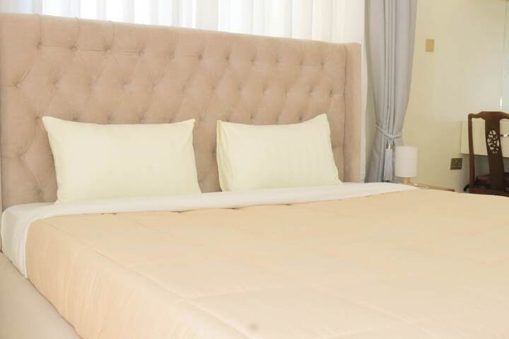 Room 4 of 17