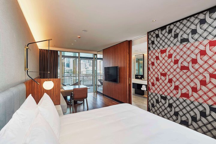 Room 13 of 73