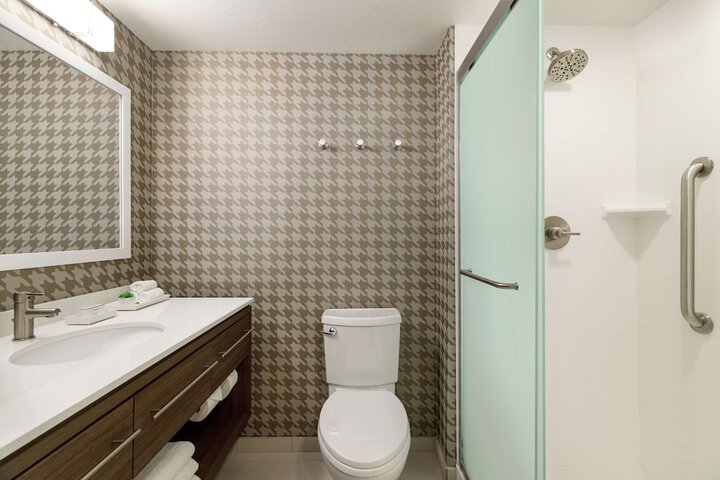 Bathroom shower