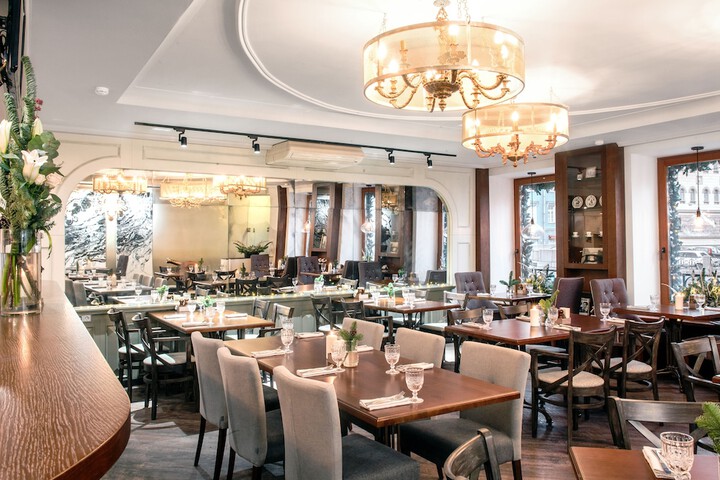 Dining 98 of 120