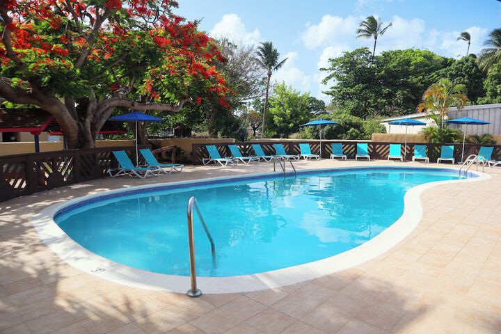 Hotel with Pool