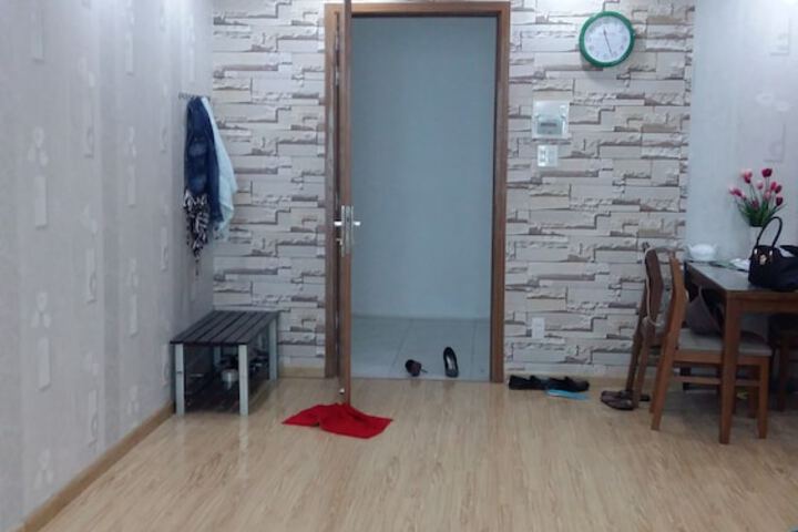 Room 13 of 22
