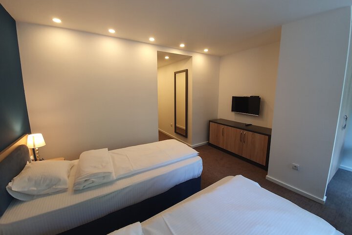 Room 13 of 56