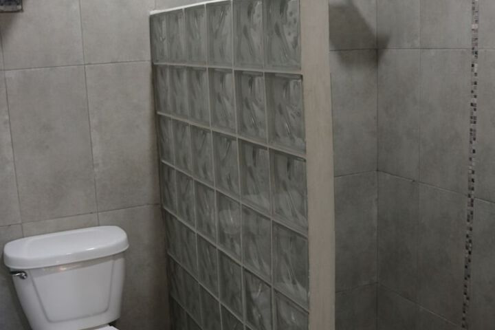 Room 24 of 42