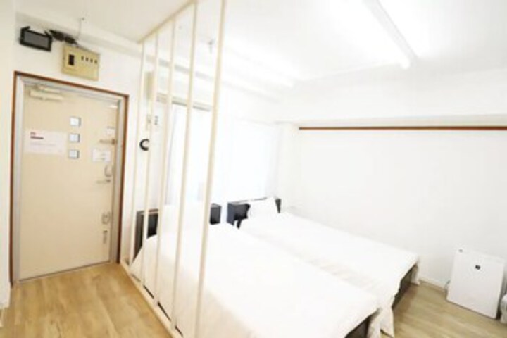 Room 36 of 41