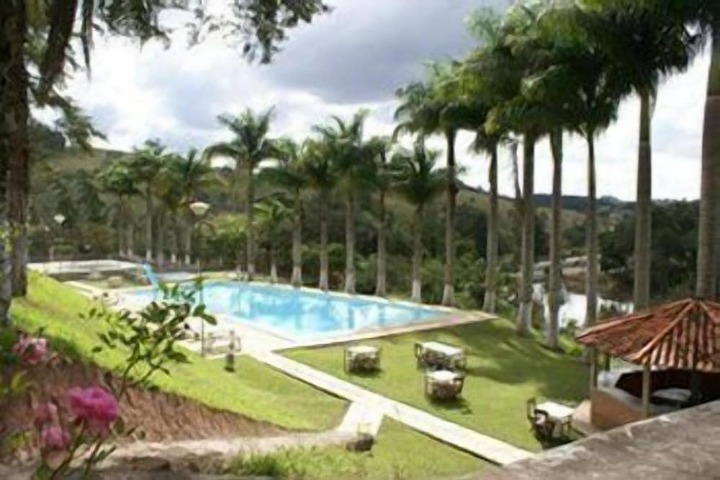 Pool 14 of 26