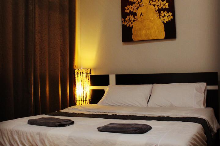 Room 2 of 6