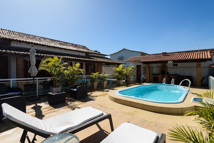 Pool 161 of 201