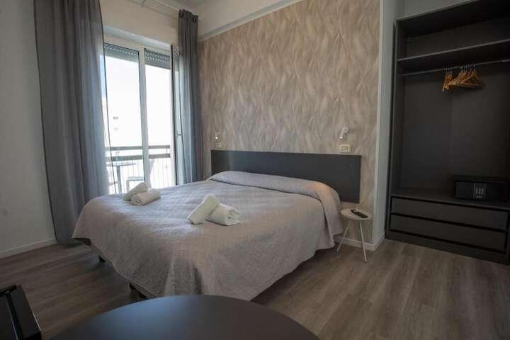 Room 12 of 61