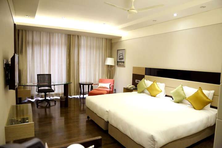 Room 3 of 24