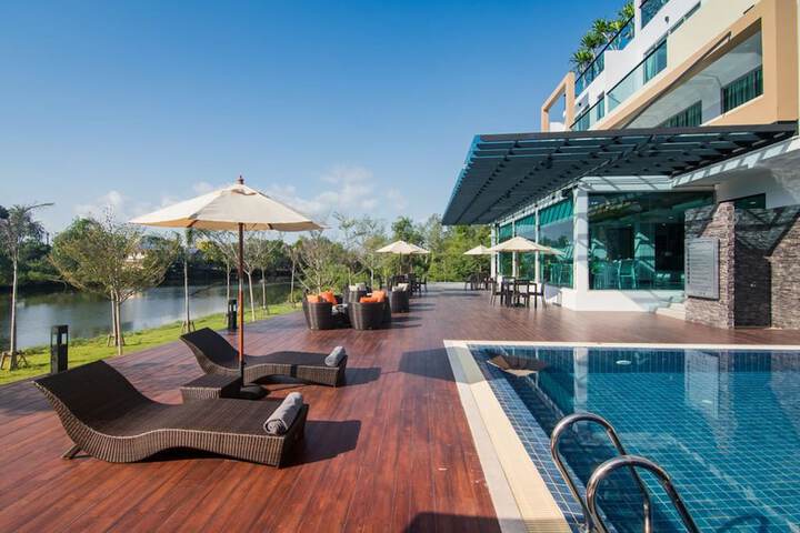 Sundeck 67 of 69
