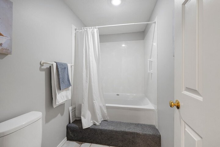 Room 146 of 156