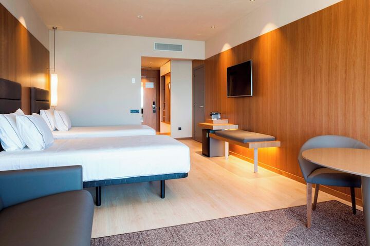 Room 48 of 124