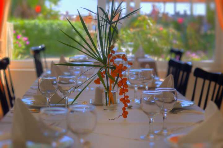 Dining 87 of 208