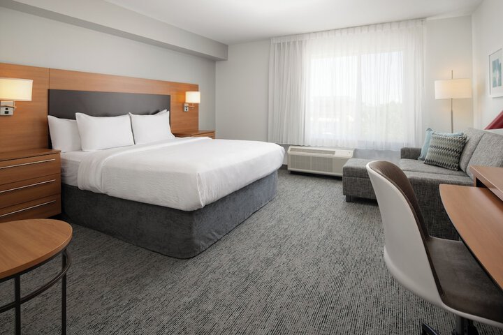 Room 15 of 43