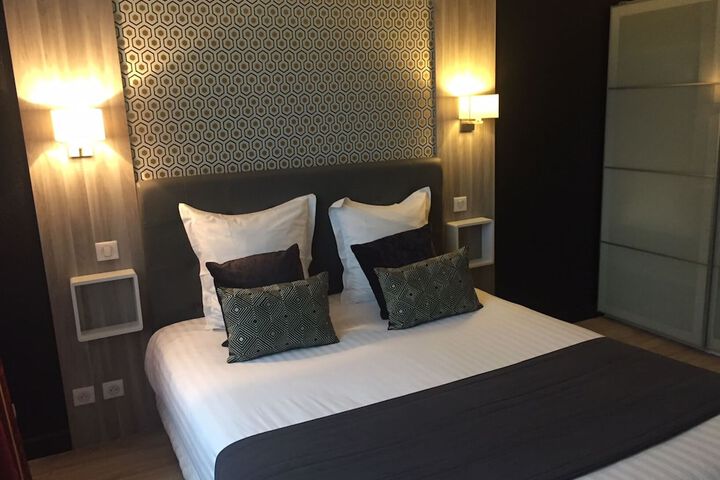 Room 4 of 39