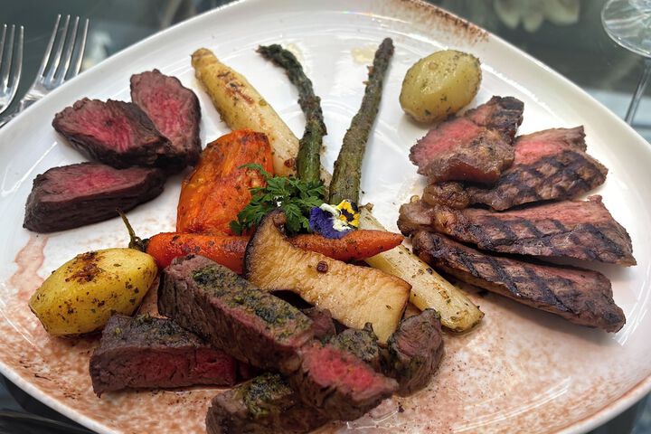 Dining 62 of 90