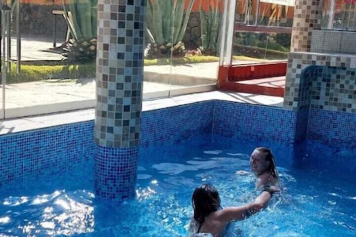 Pool 32 of 49