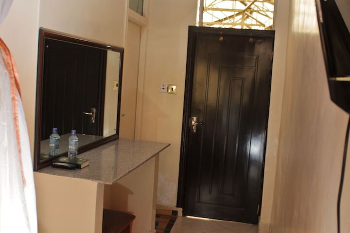 Room 20 of 26