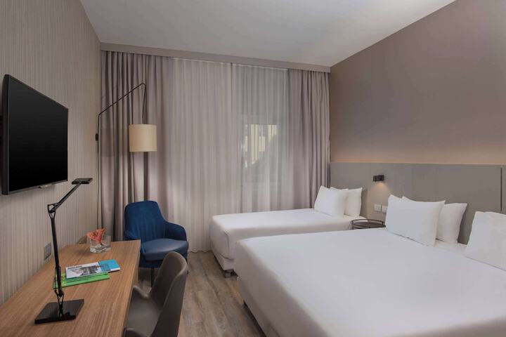 Room 21 of 81