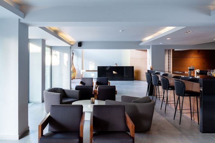 Hotel Lobby
