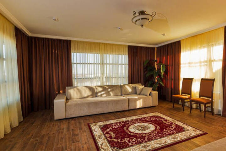 HOTEL BELVEDER