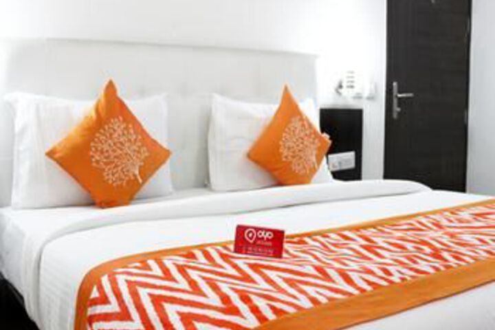 Room 15 of 22